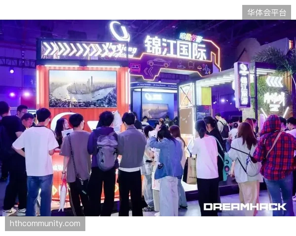 杭州电竞中心在赛事结束后开放场地，邀请头部电竞明星与核心粉丝进行水友赛，产出独家私域内容